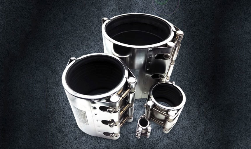 不(bú)鏽鋼哈夫節柔性(xing)接口的特點是什(shi)麽